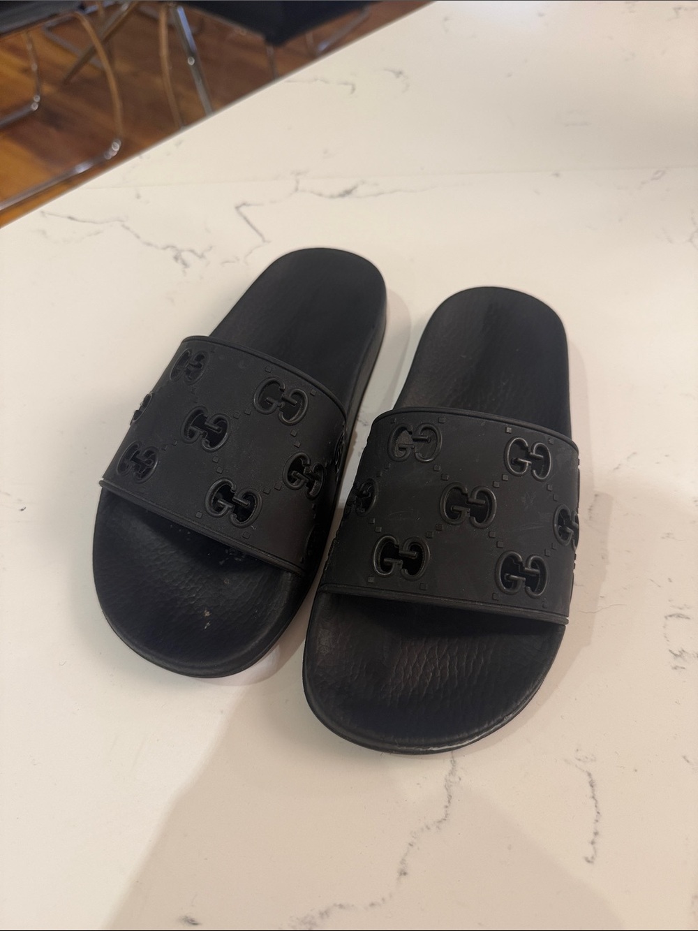 Women’s Gucci slides